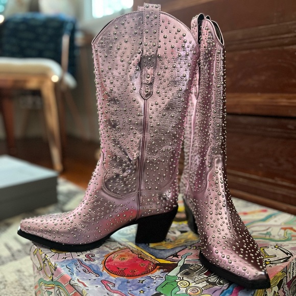 JEFFREY CAMPBELL FREE PEOPLE DAGGET STUDDED WESTERN BOOTS METALLIC PINK 💖 - Picture 7 of 8
